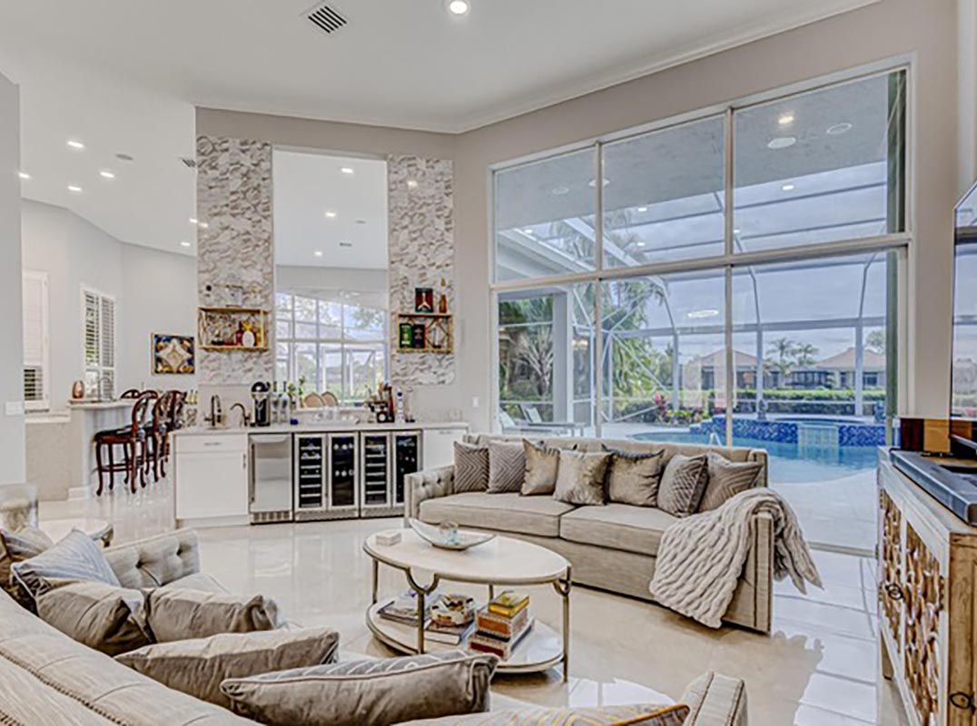 Breathtaking Views and World-Class Amenities